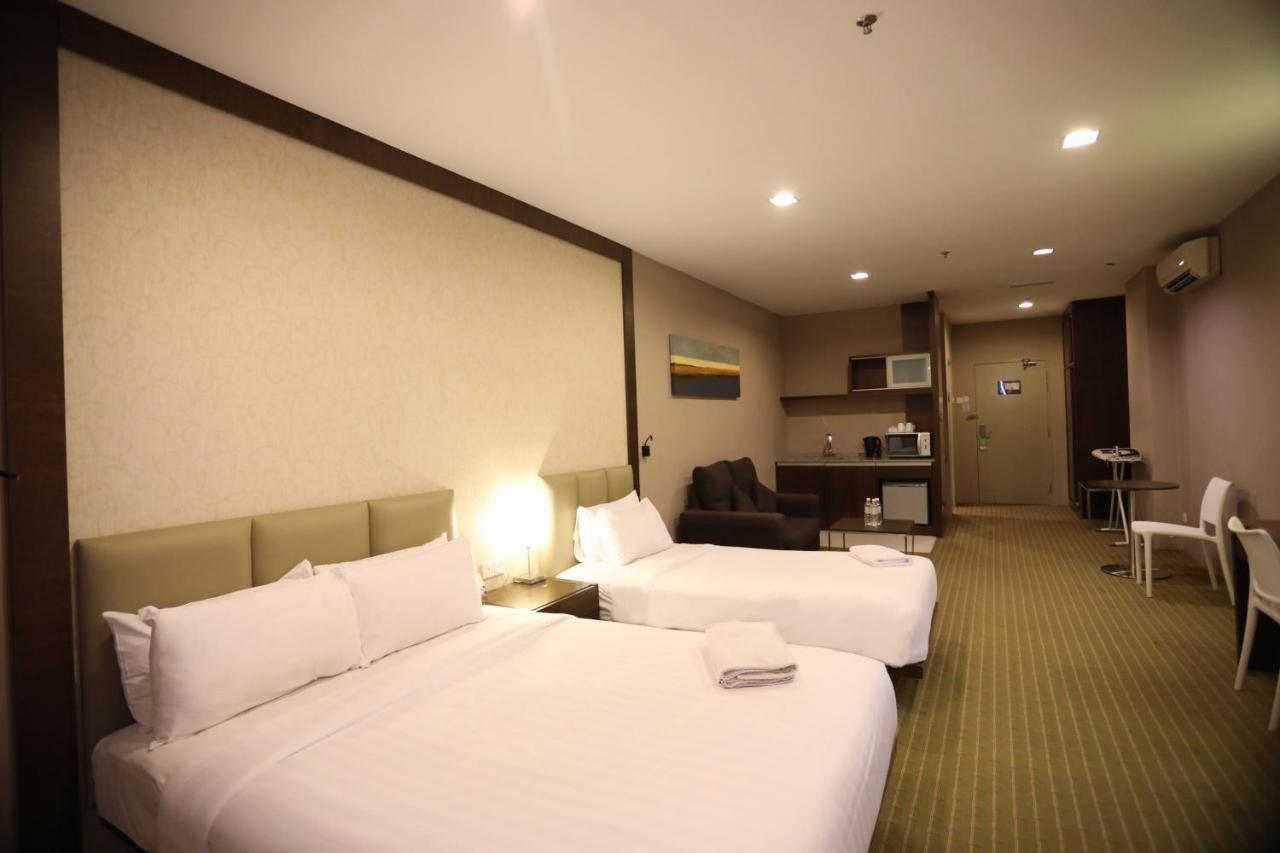 Hotel Primera Suite Сиберджая Екстериор снимка