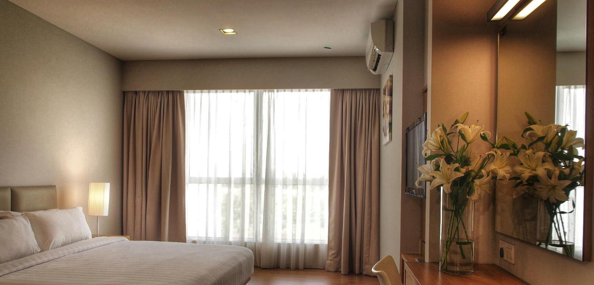 Hotel Primera Suite Сиберджая Екстериор снимка